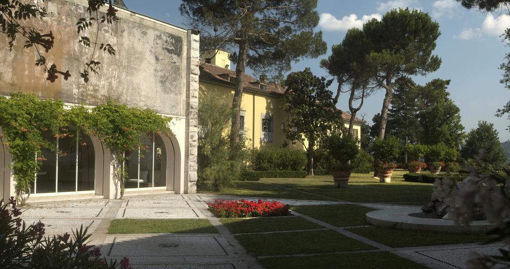 Villa Ottolenghi Wedekind Акуи Терме Екстериор снимка